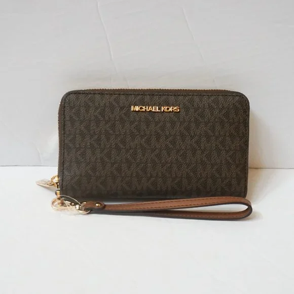 Wristlet mk wallet 2025